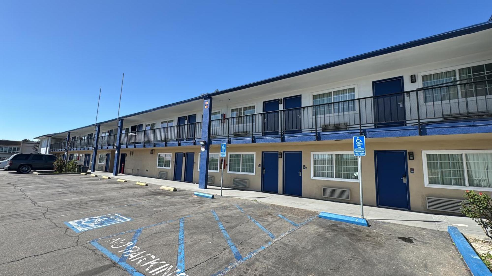 Travelodge By Wyndham Fairplex Pomona Exterior foto